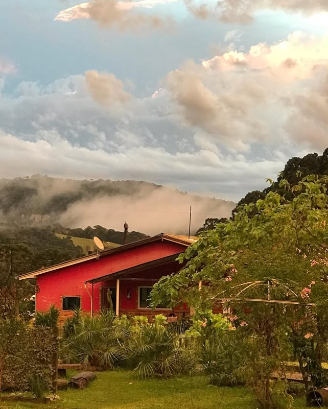Casa ao pôr do sol em Urubici